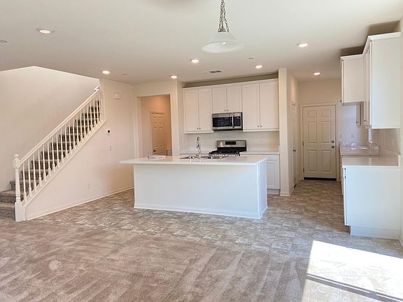 4th image of 5997 Valencia Pl