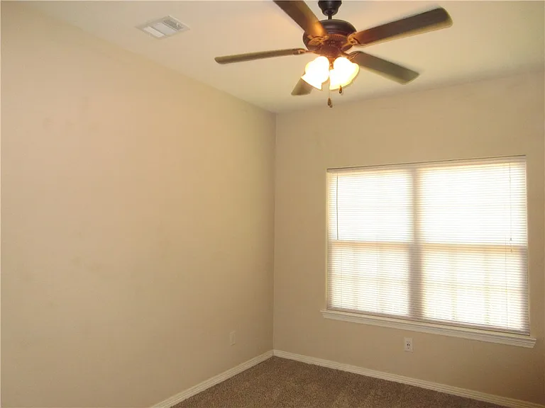 405A Ash St — Photo 11