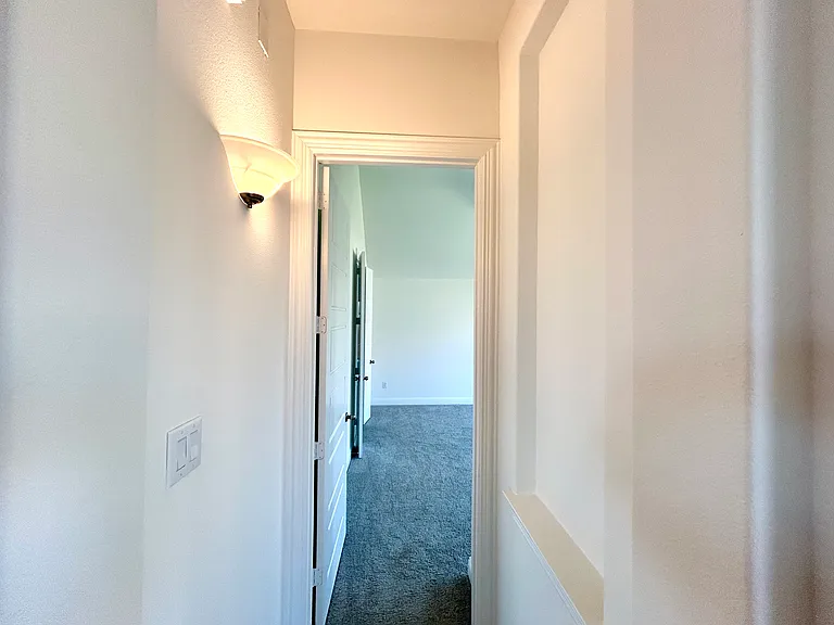 614 Morning Light Ln — Photo 17