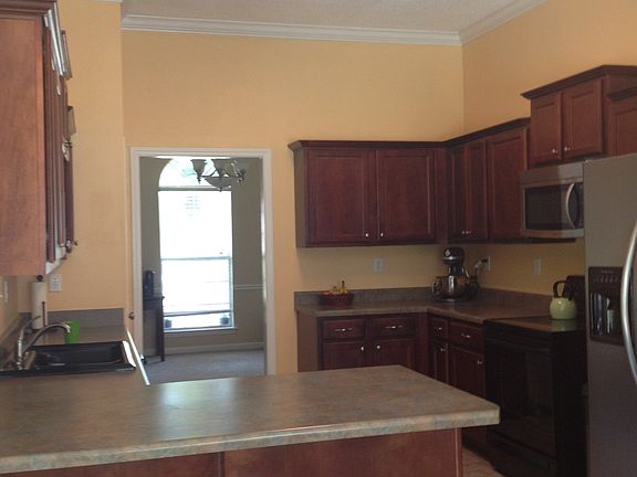 4th image of 9837 Taylor Dr