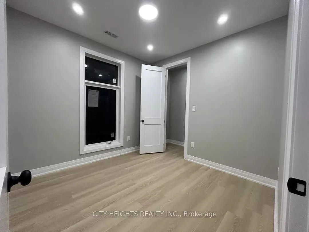 5 bed, $3,200 — Photo 4