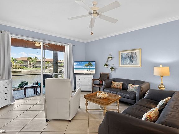 5th image of 4604 SE 5th Pl APT 102