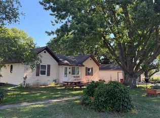 302 N 2nd St, Beresford, SD 57004