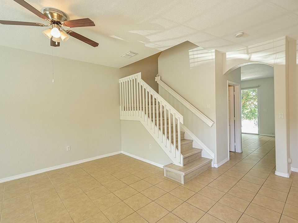 1st image of 297 Lake Monterey Cir