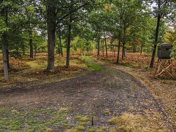 4th image of 1231 Manor Rd