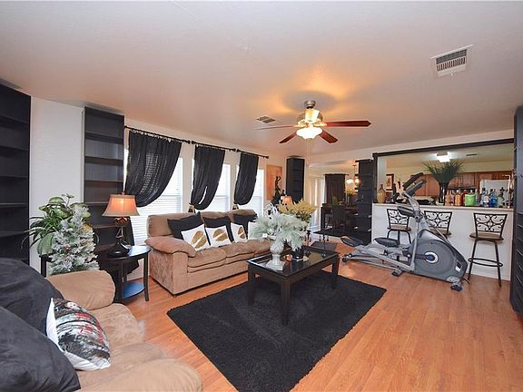 5th image of 13004 Lofton Cliff Dr