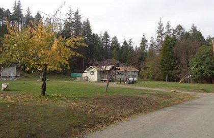 2nd image of 315 Walker Creek Rd
