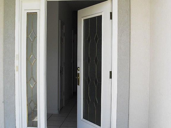 2nd image of 5026 Antoine Pl