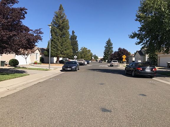 4th image of 4338 Hedge Ave