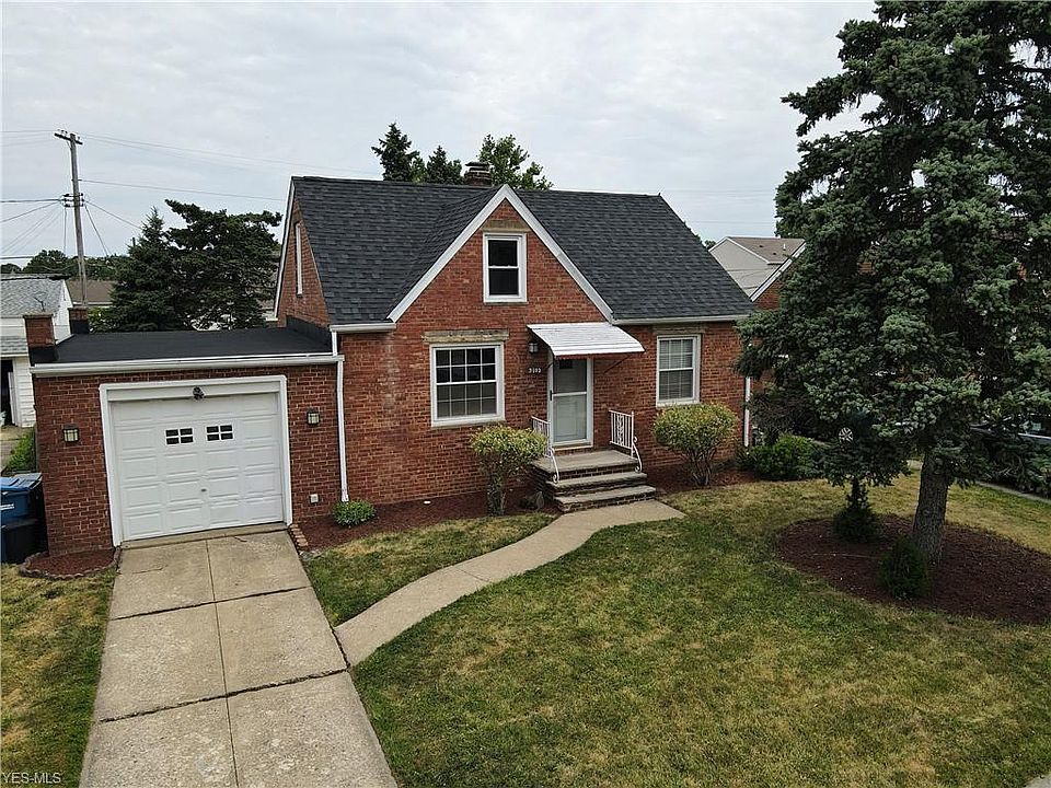 1st image of 3102 Parklane Dr
