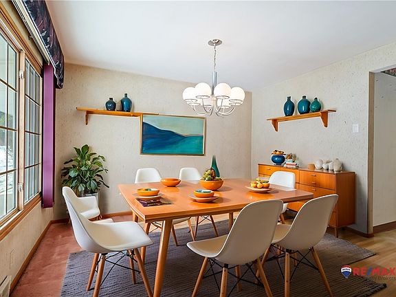 5th image of 8551 Ridgemont Rd