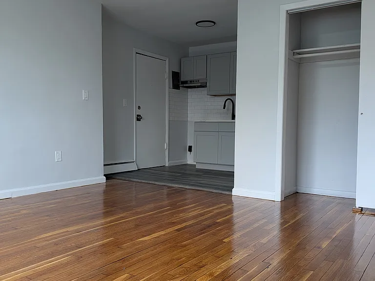 316 Eastern ParkWay — Photo 11