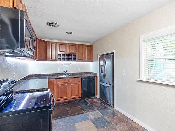 5th image of 5407 S Martin Ave