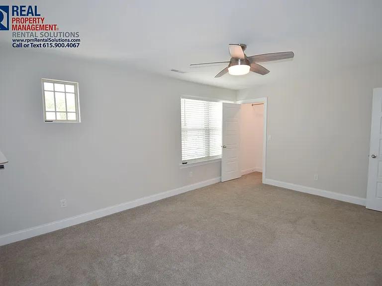 555 Gresham Ln #E4 — Photo 15