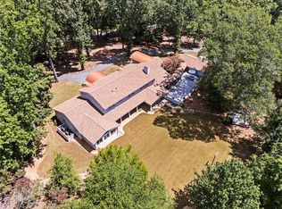 240 Deerfield Rd, Bogart, GA 30622