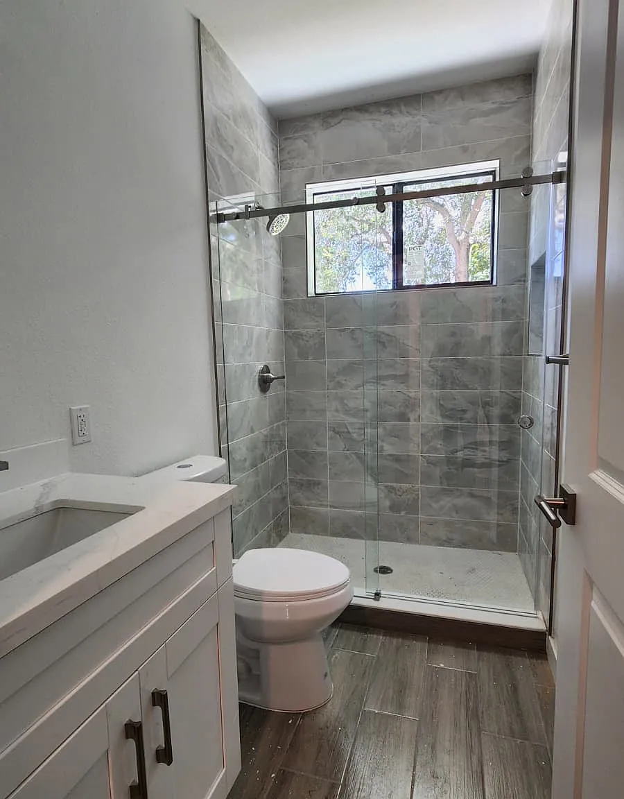 1701 NW 9th Ct — Photo 4