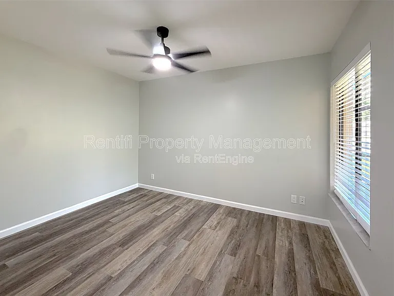 1727 Bent Tree Cir — Photo 37