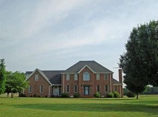 27 Lowery Rd, Medon, TN 38356