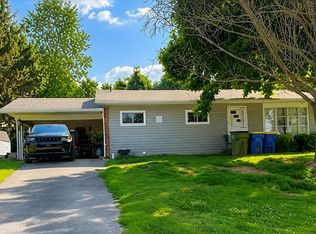 2070 Sandalwood Ct, York, PA 17404