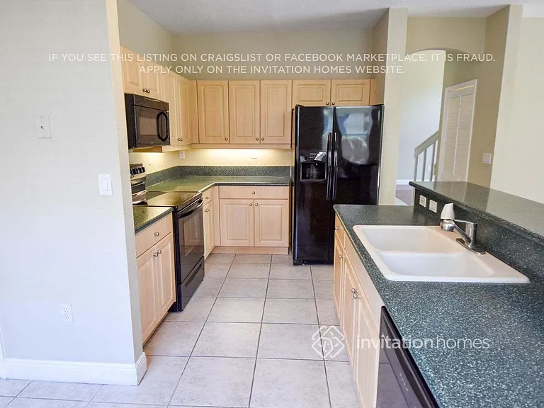 14903 SW 159th Pl — Photo 4