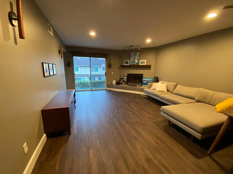 3783 Balboa Ter #D — Photo 6