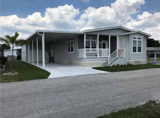 139 Capri Dr, Palmetto, FL 34221