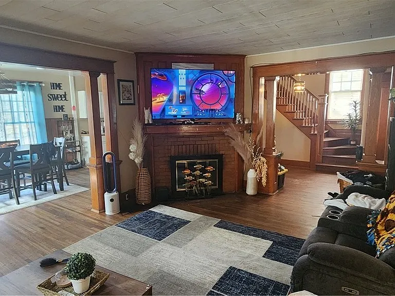 611 Mill St — Photo 7