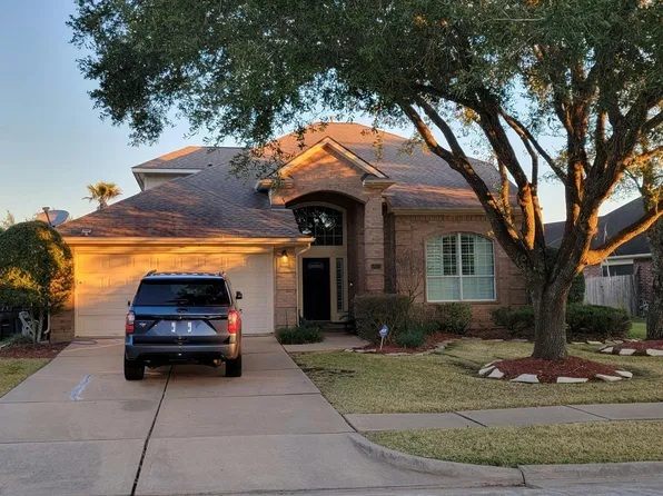 5823 Berkshire Ridge Dr, Sugar Land, TX 77479