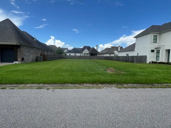 105 Waterfowl Rd, Lafayette, LA 70508