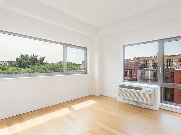 3rd image of 500 Sterling Pl APT 1E