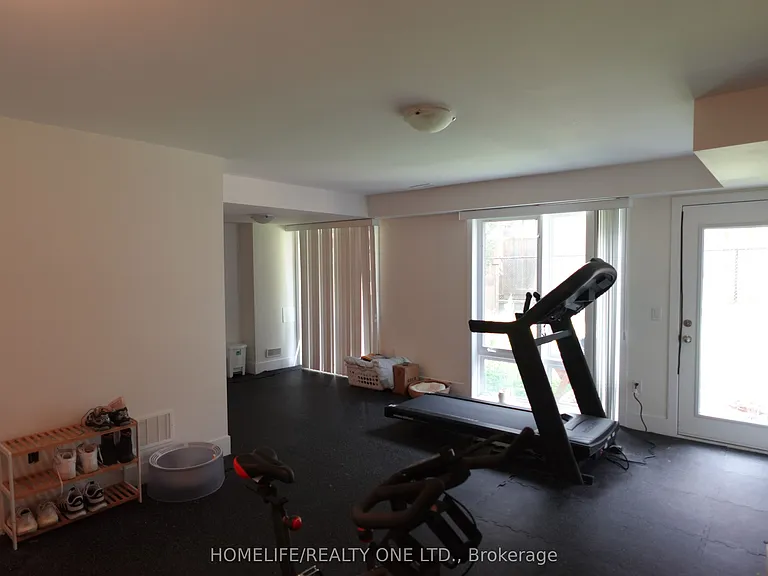 9 Cambray Rd — Photo 18