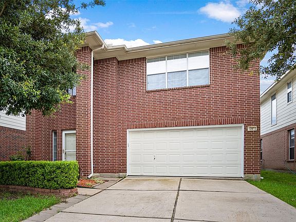 3rd image of 13915 Maleewan Ln