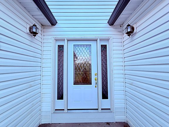 3rd image of 15306 Bucyrus Drive