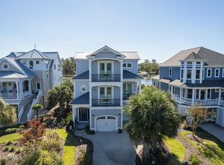 2811 Harborside Way, Southport, NC 28461