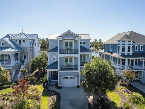 2811 Harborside Way, Southport, NC 28461