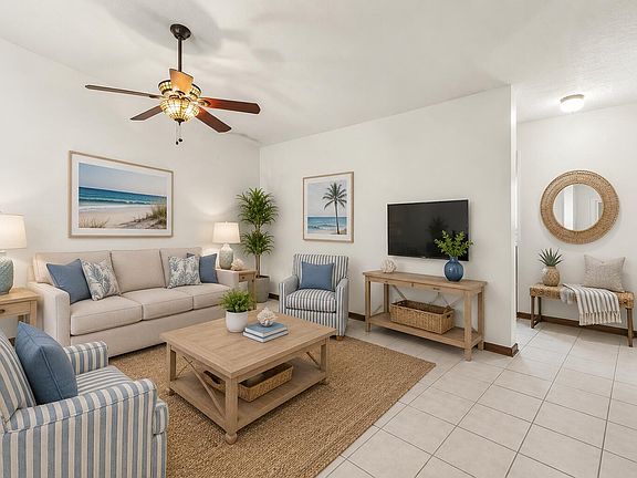 3rd image of 2411 SE Floresta Drive