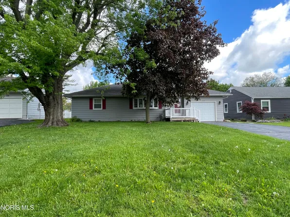 220 E Yates Ave, Findlay, OH 45840