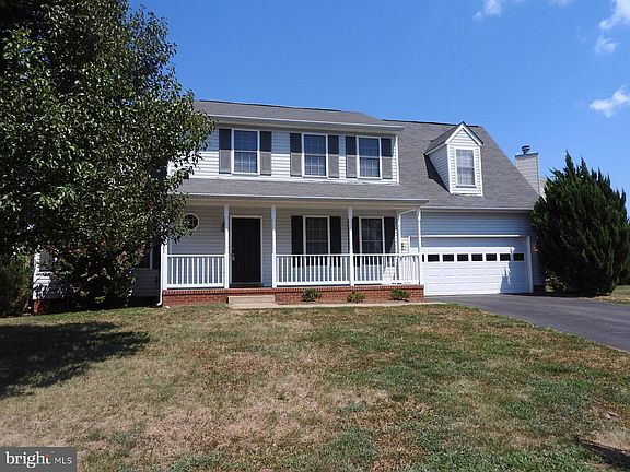 3rd image of 10608 Hamiltons Crossing Dr