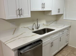 7347 Corbin Ave APT 5, Winnetka, CA 91306