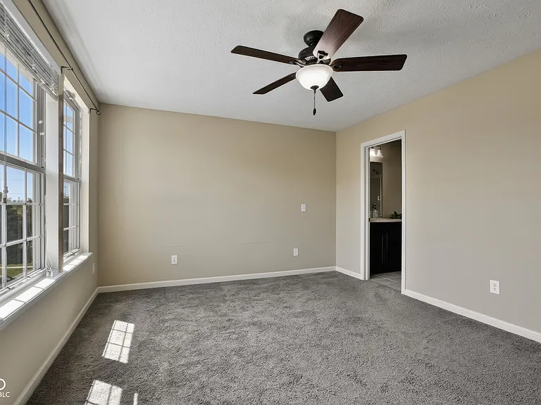 12692 Tamworth Dr — Photo 25