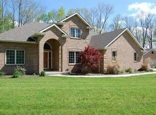 12718 N West County Line Rd, Churubusco, IN 46723