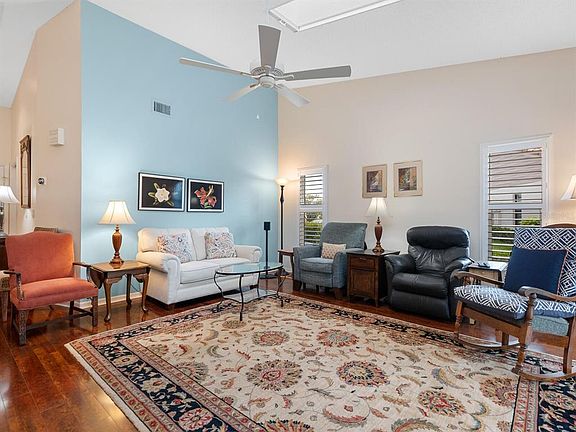 5th image of 4004 WILSHIRE CIRCLE E #89