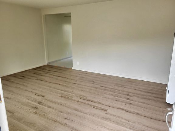 5th image of 4092 Green Ave #4094