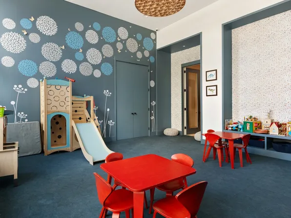 550 Vanderbilt Avenue image 18 of 20