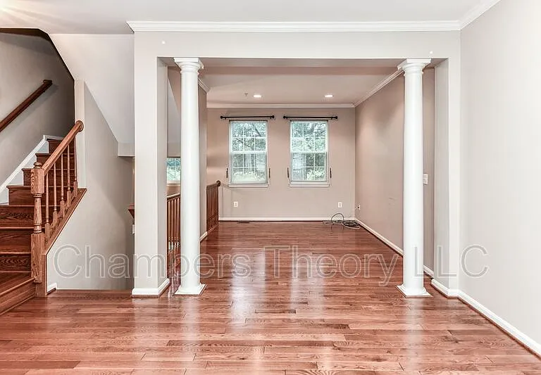 3845 Eisenhower Ave — Photo 9