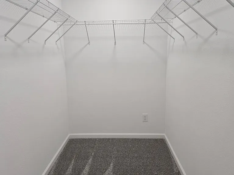 803 Monterey Dr — Photo 12