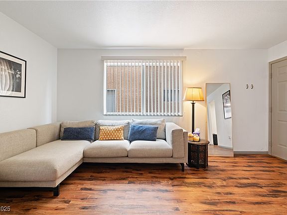3rd image of 8016 Cetus Cir Unit 101