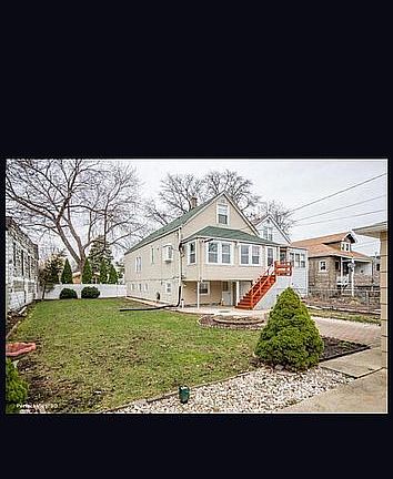 3rd image of 1523 Scoville Ave