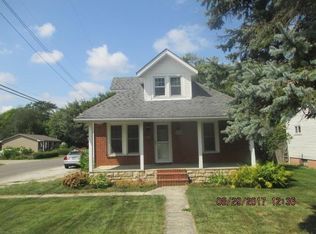 445 Robinwood Ave, Columbus, OH 43213