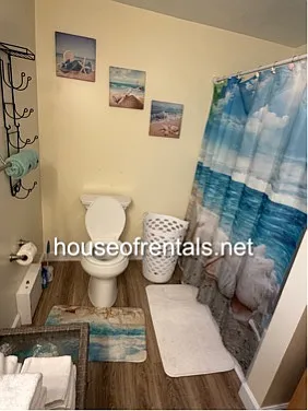 209 S Royal St — Photo 8